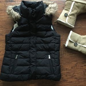 Banana Republic Puffy Vest
